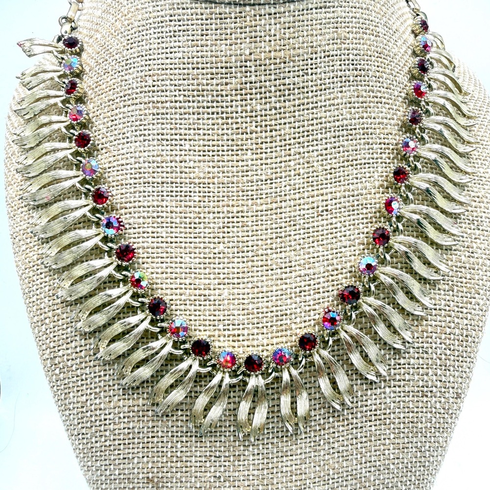 Vintage Retro LISNER Aurora Borealis Red  Rhinestone Gold Tone Fringe Necklace